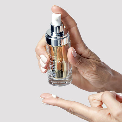Brightening Serum with Vitamin C, Niacinamide & Peptides